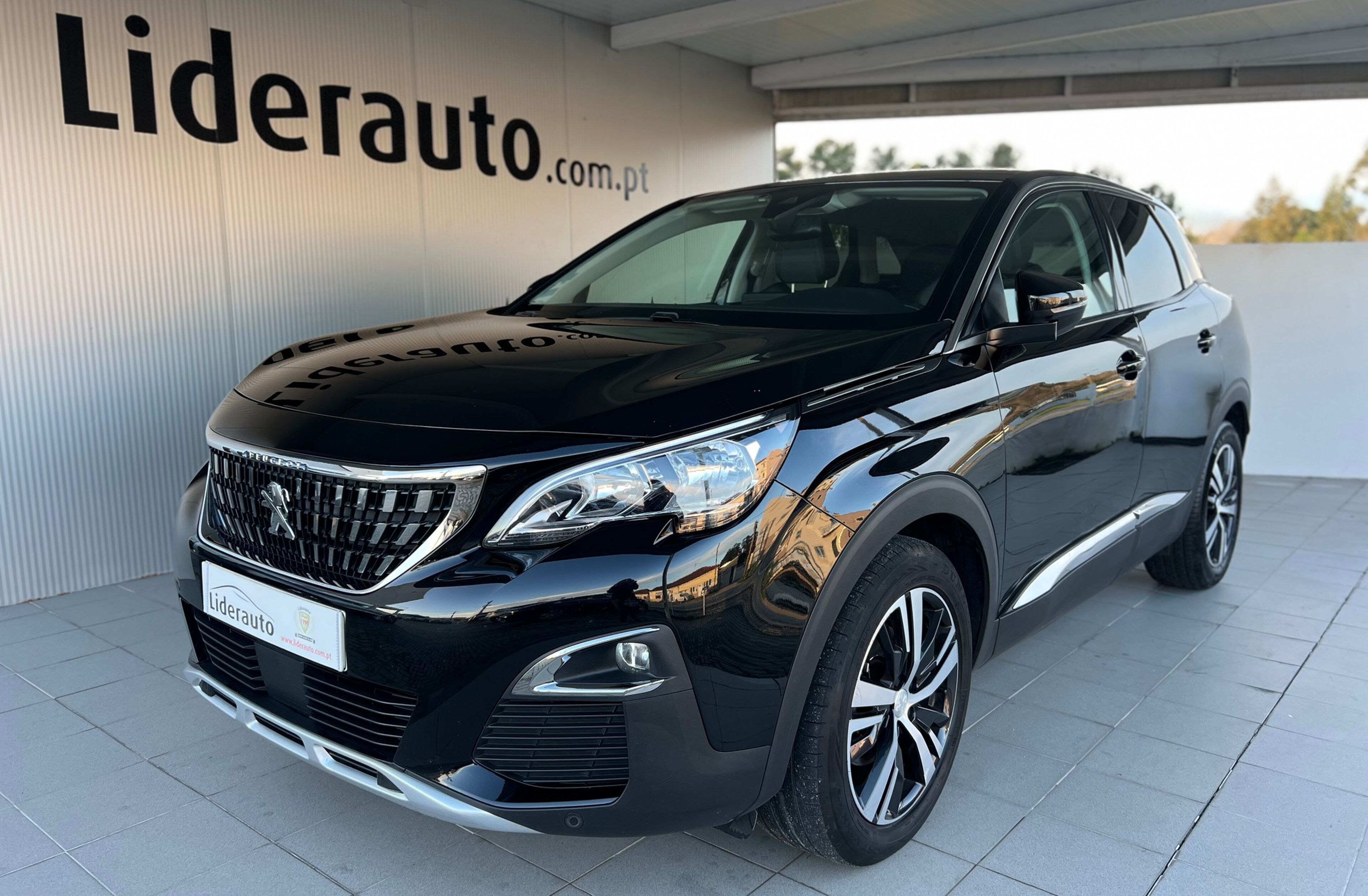 PEUGEOT 3008 1.5 BlueHDi Allure EAT8