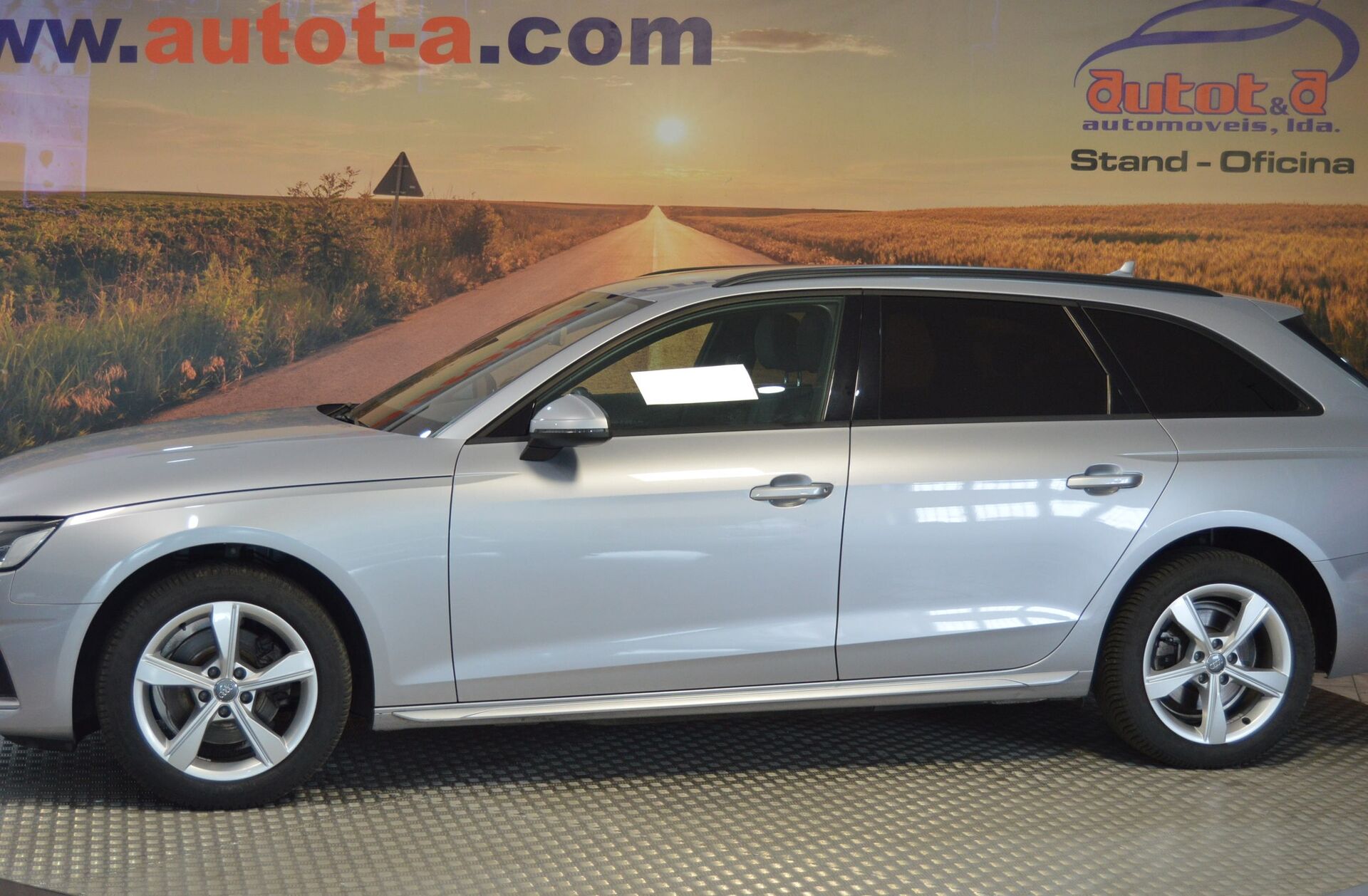 AUDI A4 40 TDI Advanced S tronic