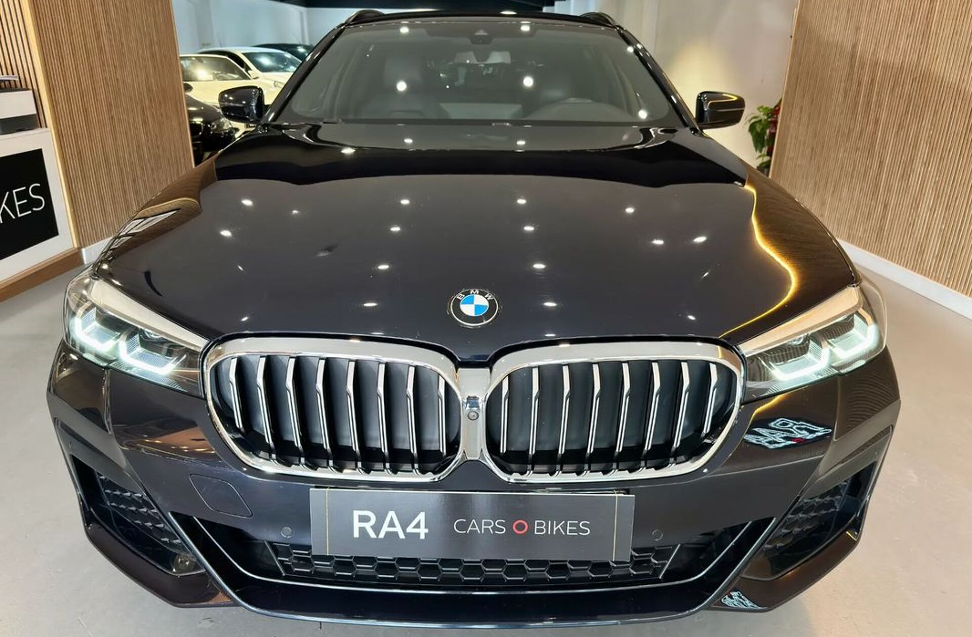 BMW Serie-5 520 d Pack Desportivo M Auto