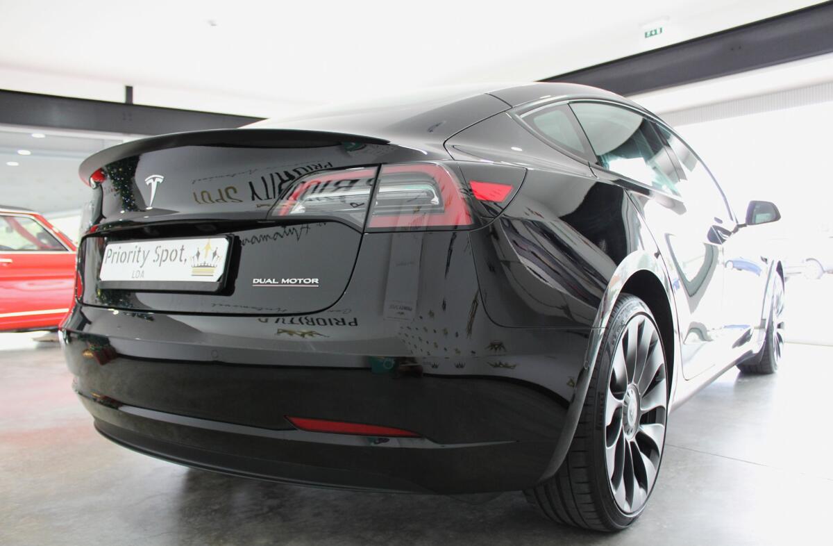 TESLA Model 3 Performance Tração Integral
