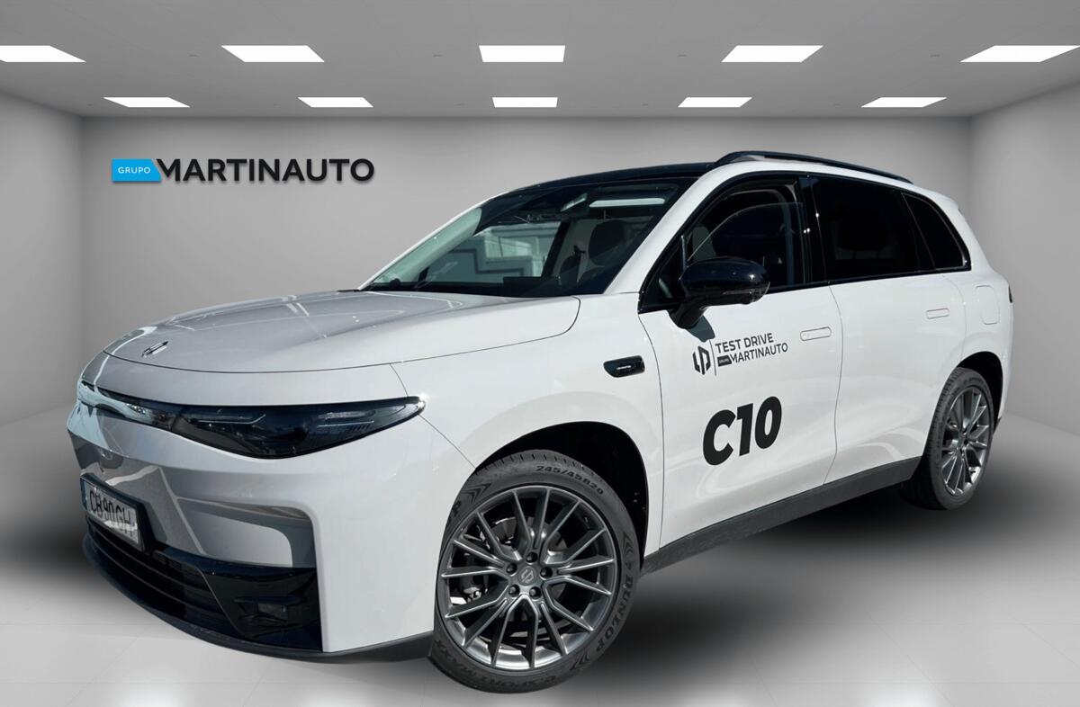 LEAPMOTOR C10 28.4 kWh REEV Design