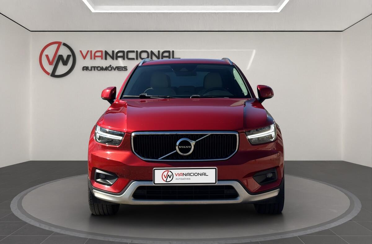 VOLVO XC40 2.0 D3 Momentum