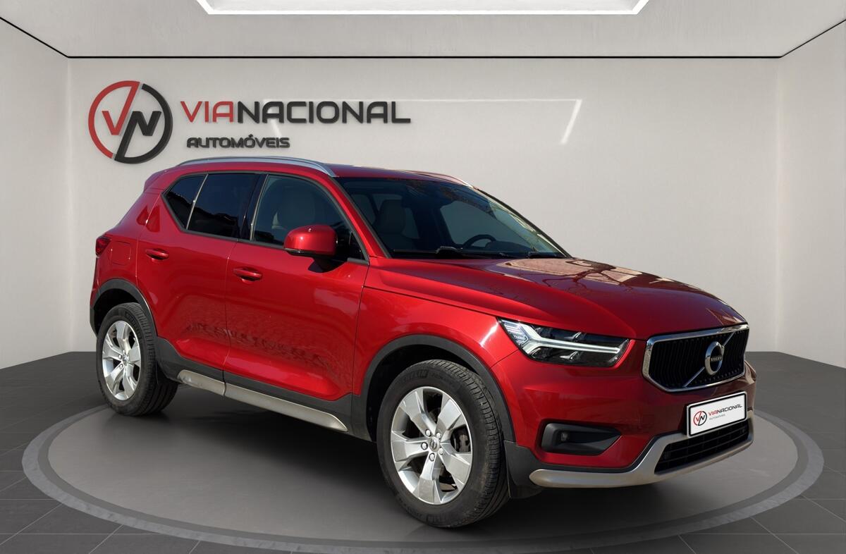 VOLVO XC40 2.0 D3 Momentum