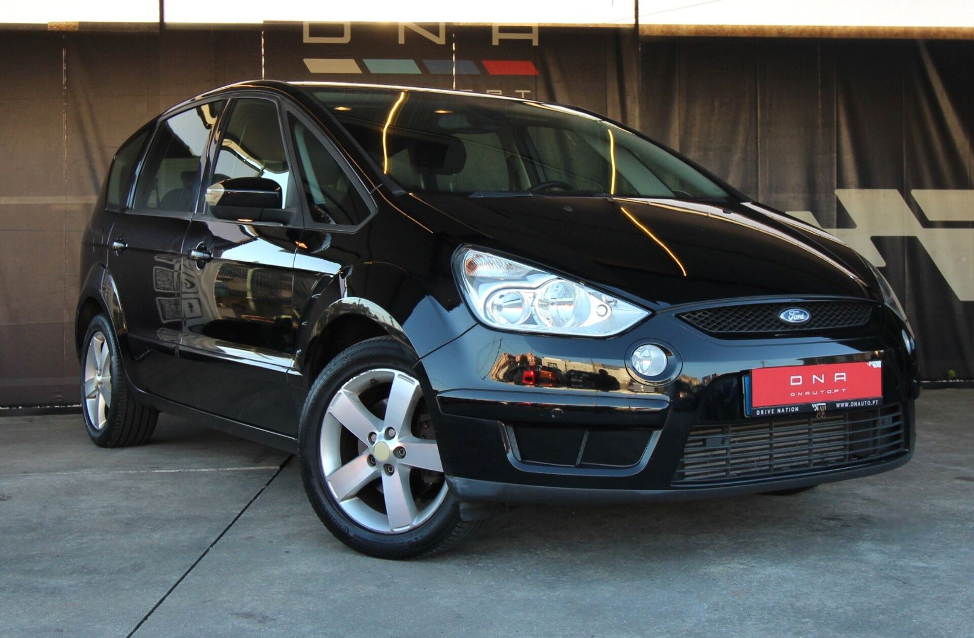 FORD S-MAX 2.0 TDCi Titanium 7L