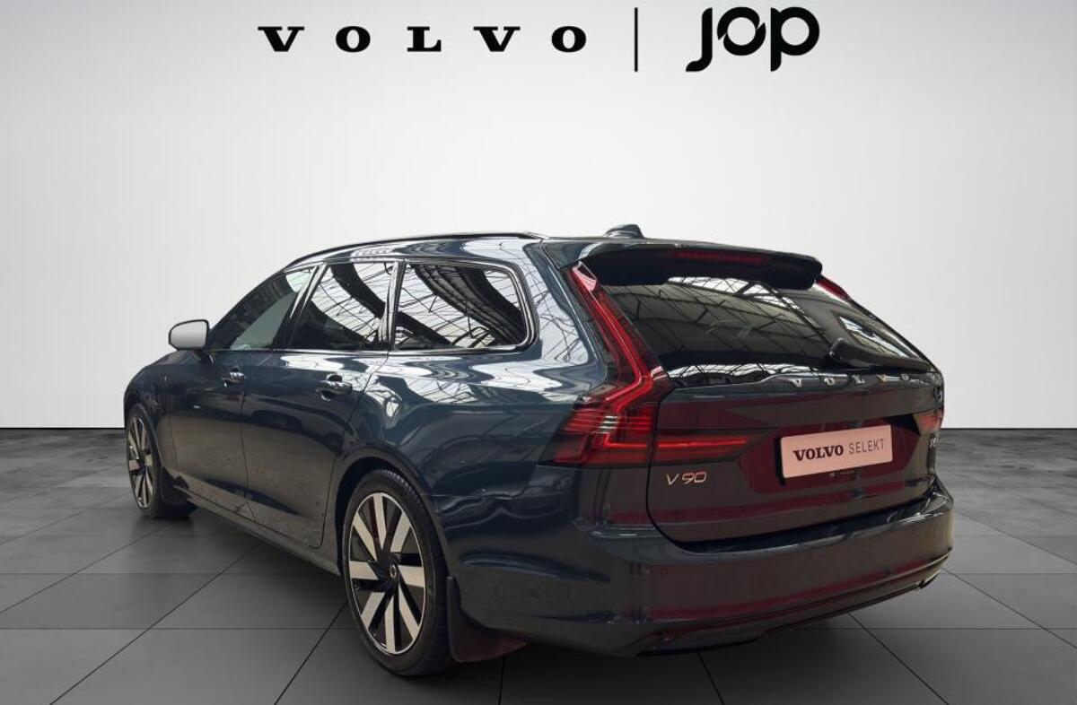 VOLVO V90 2.0 T6 PHEV Plus Dark AWD