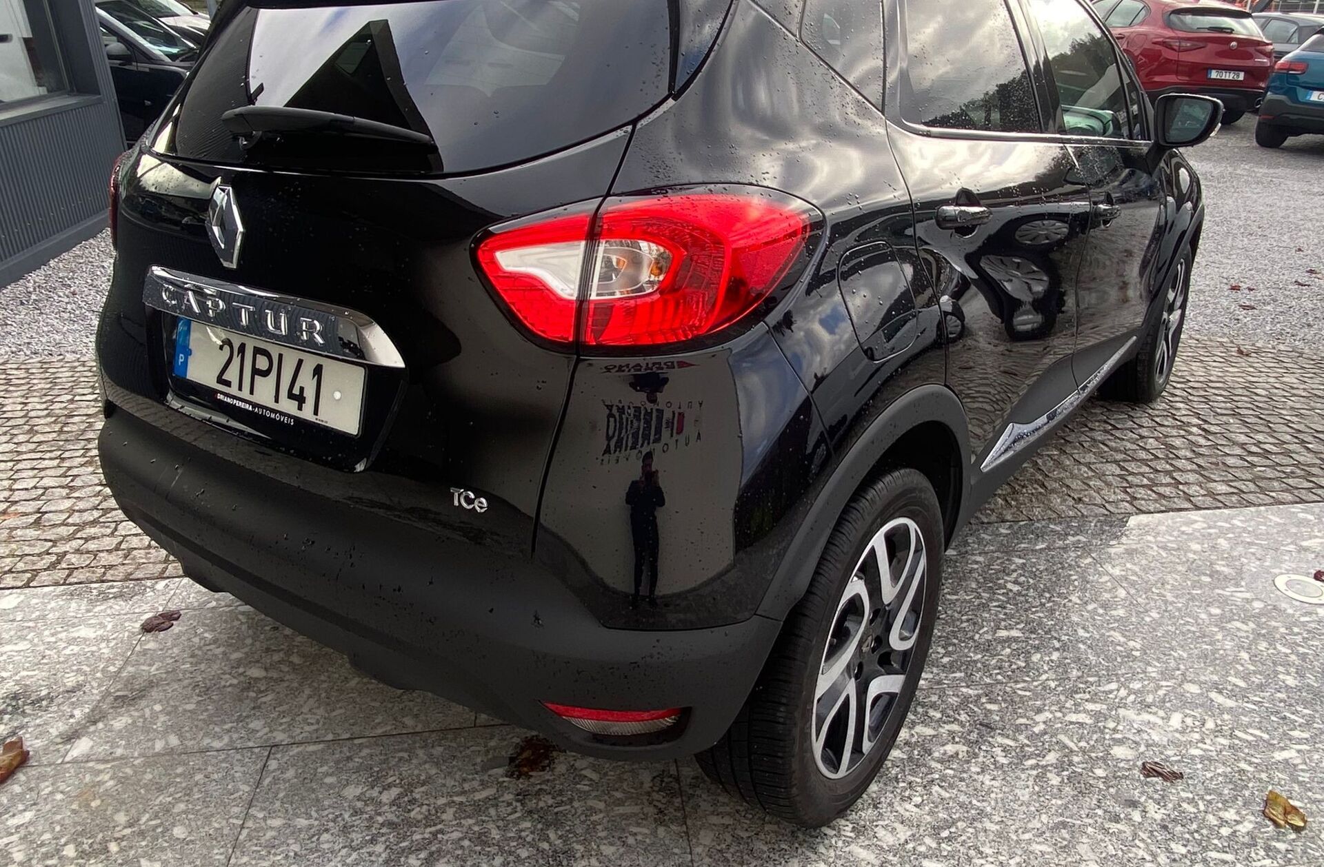 RENAULT Captur 0.9 TCE Exclusive