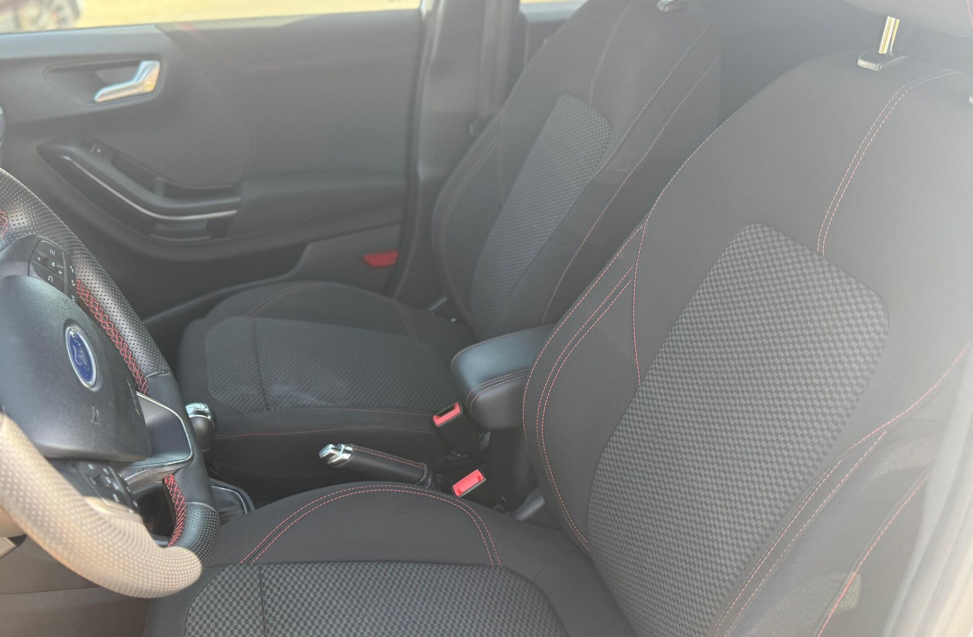 FORD Puma 1.0 EcoBoost MHEV ST-Line Design