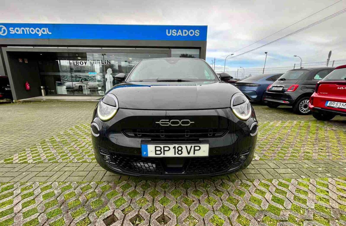 FIAT 600 1.2 Hybrid La Prima