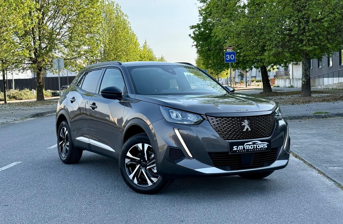 PEUGEOT 2008 1.2 PureTech Allure Pack EAT8