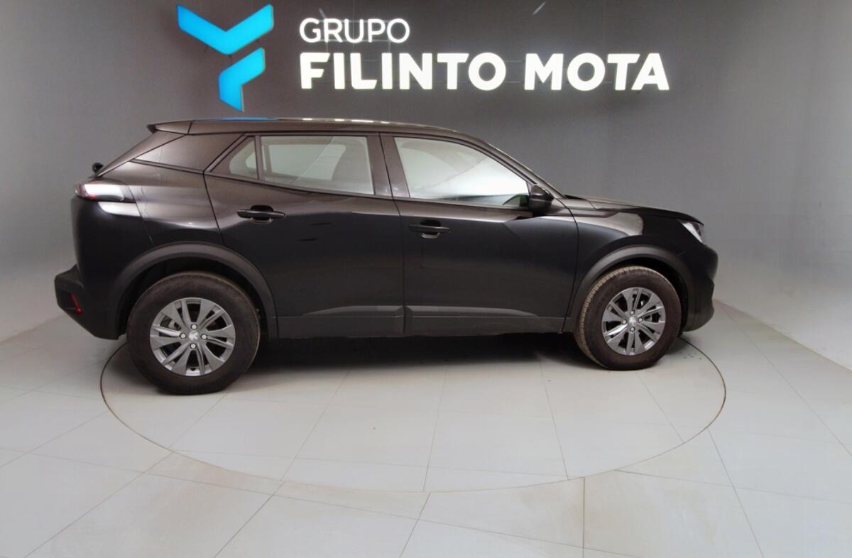 PEUGEOT 2008 1.2 PureTech Active Pack