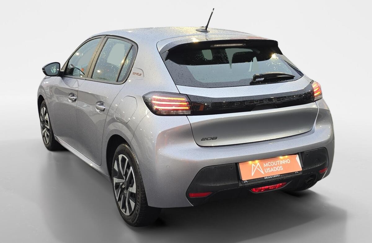 PEUGEOT 208 1.2 PureTech Style