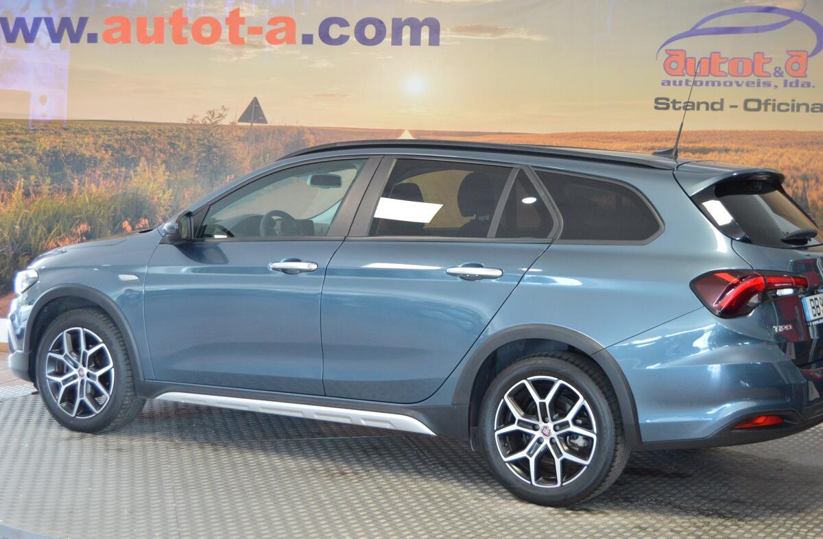 FIAT Tipo 1.0 GSE T3