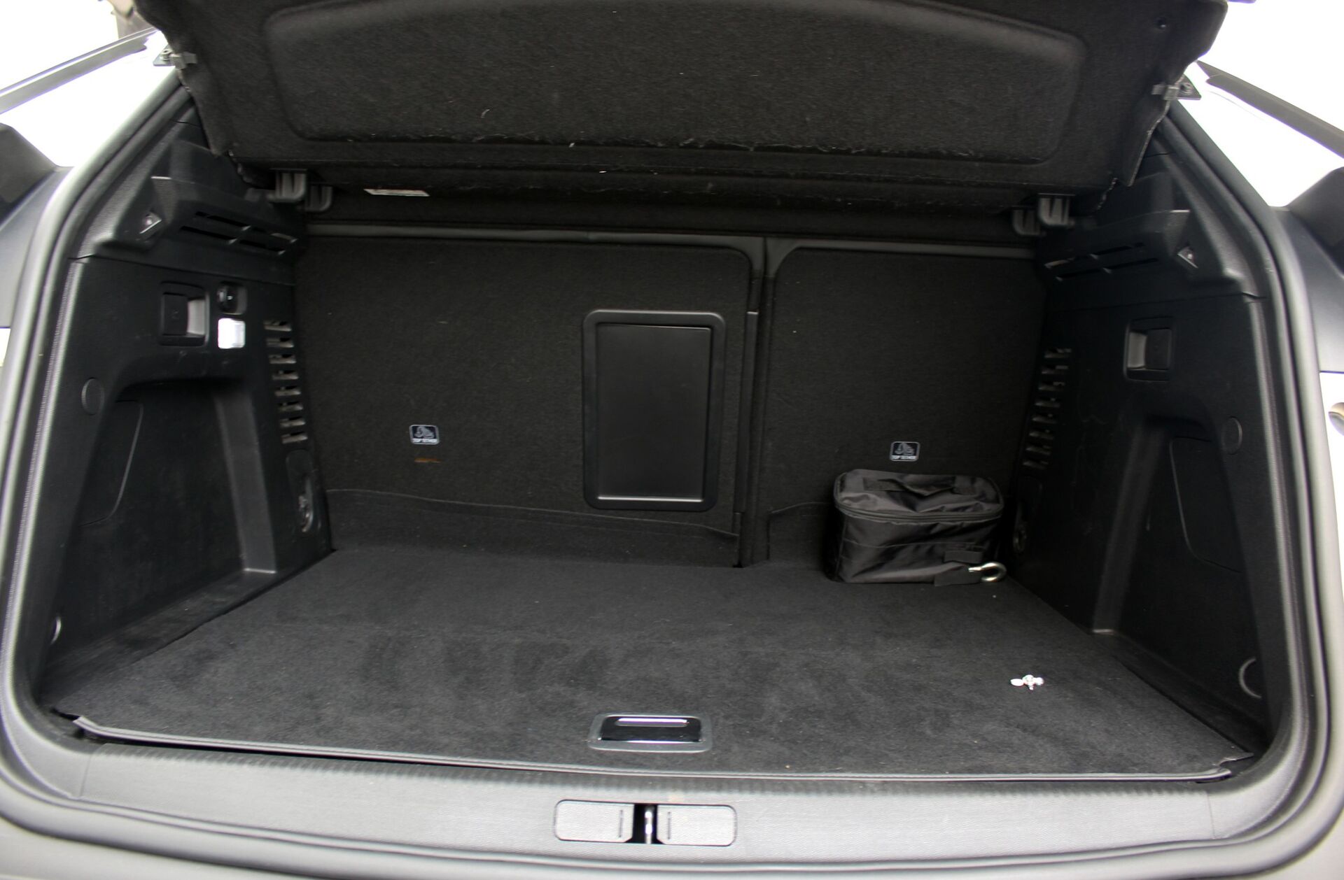 PEUGEOT 3008 1.6 Hybrid Allure Pack e-EAT8