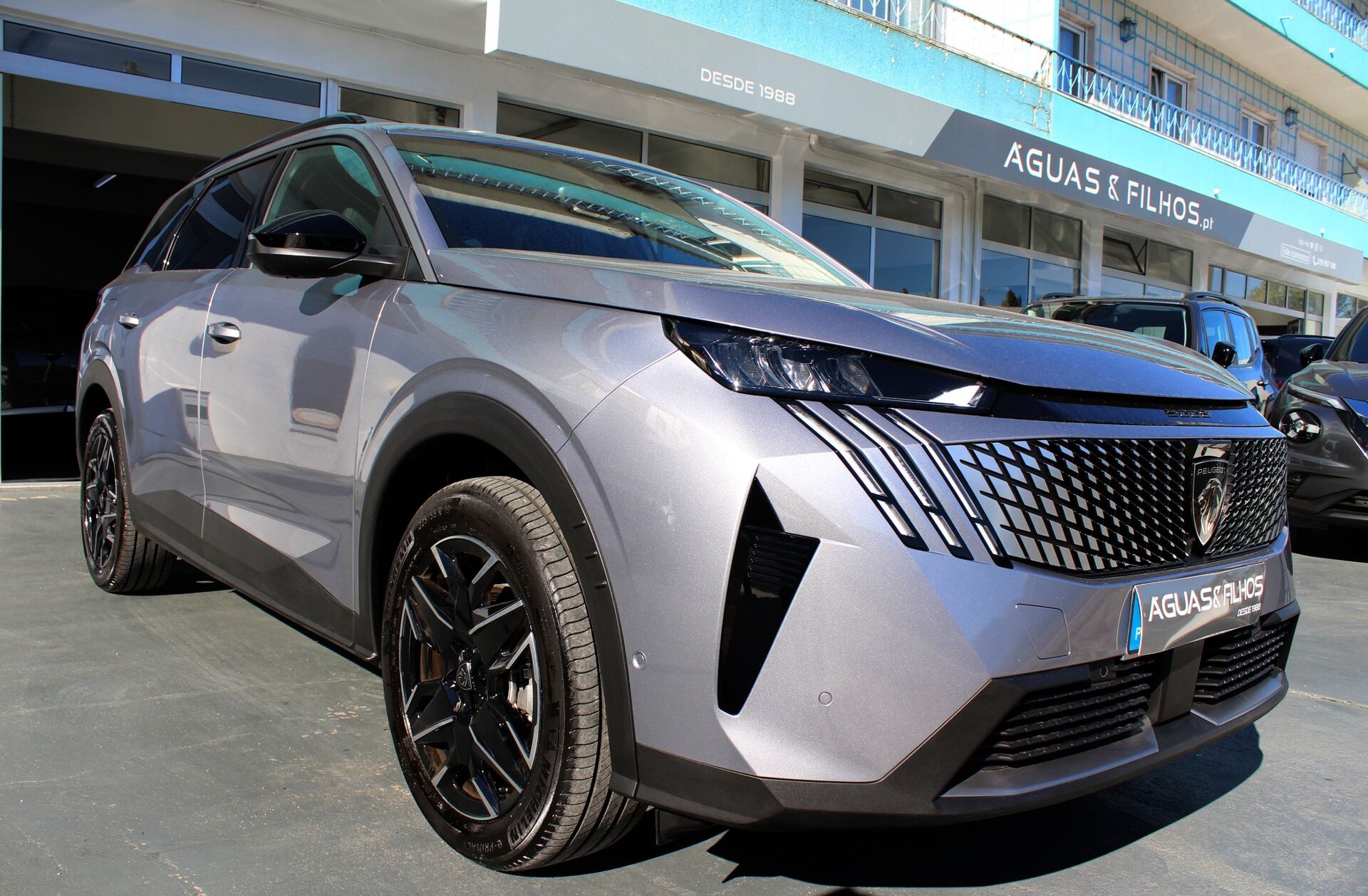 PEUGEOT 5008 1.2 Hybrid Allure e-DCS6