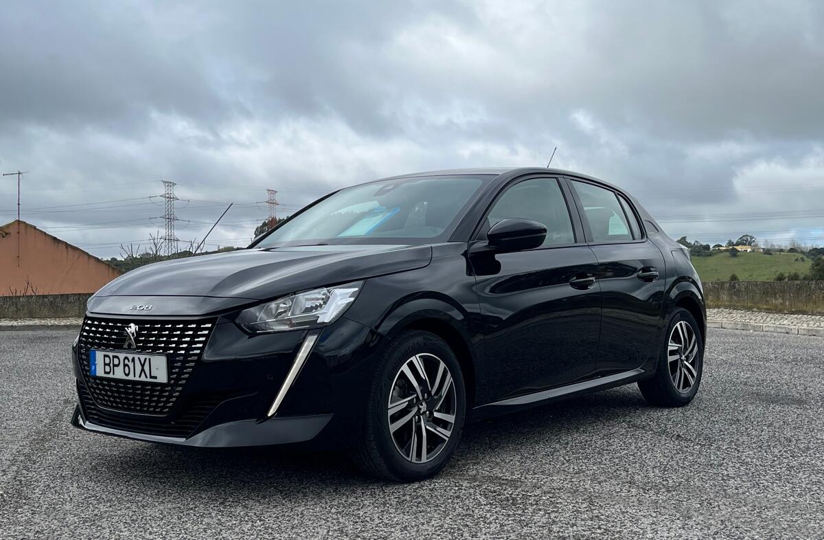 PEUGEOT 208 1.2 PureTech Allure