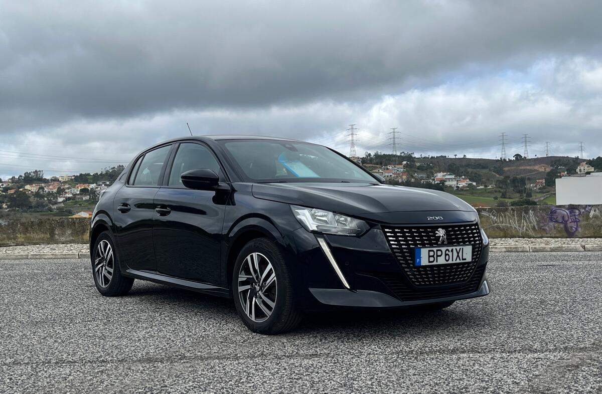 PEUGEOT 208 1.2 PureTech Allure