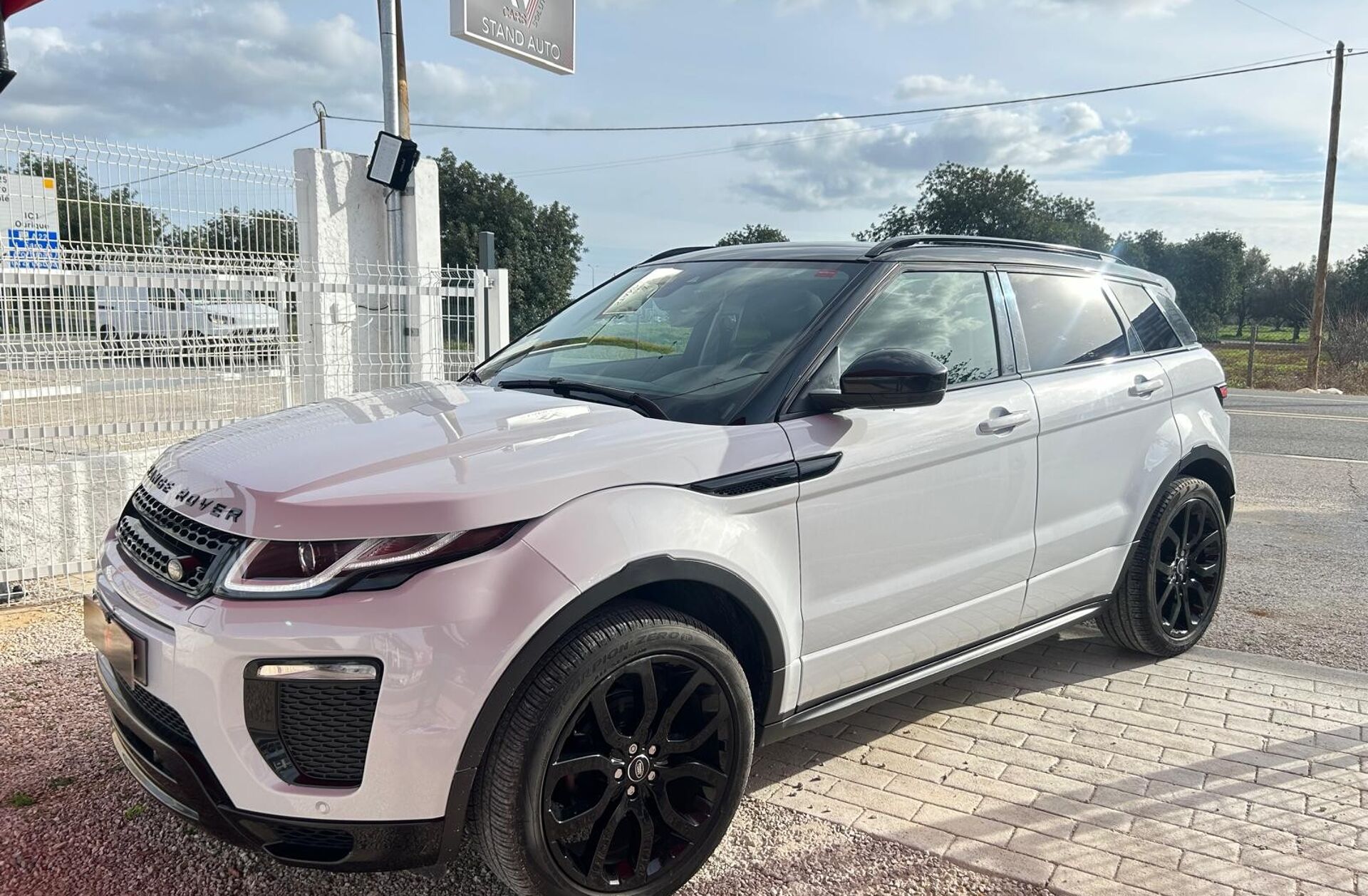 LAND ROVER Range Rover Evoque 2.0 TD4 SE Dynamic