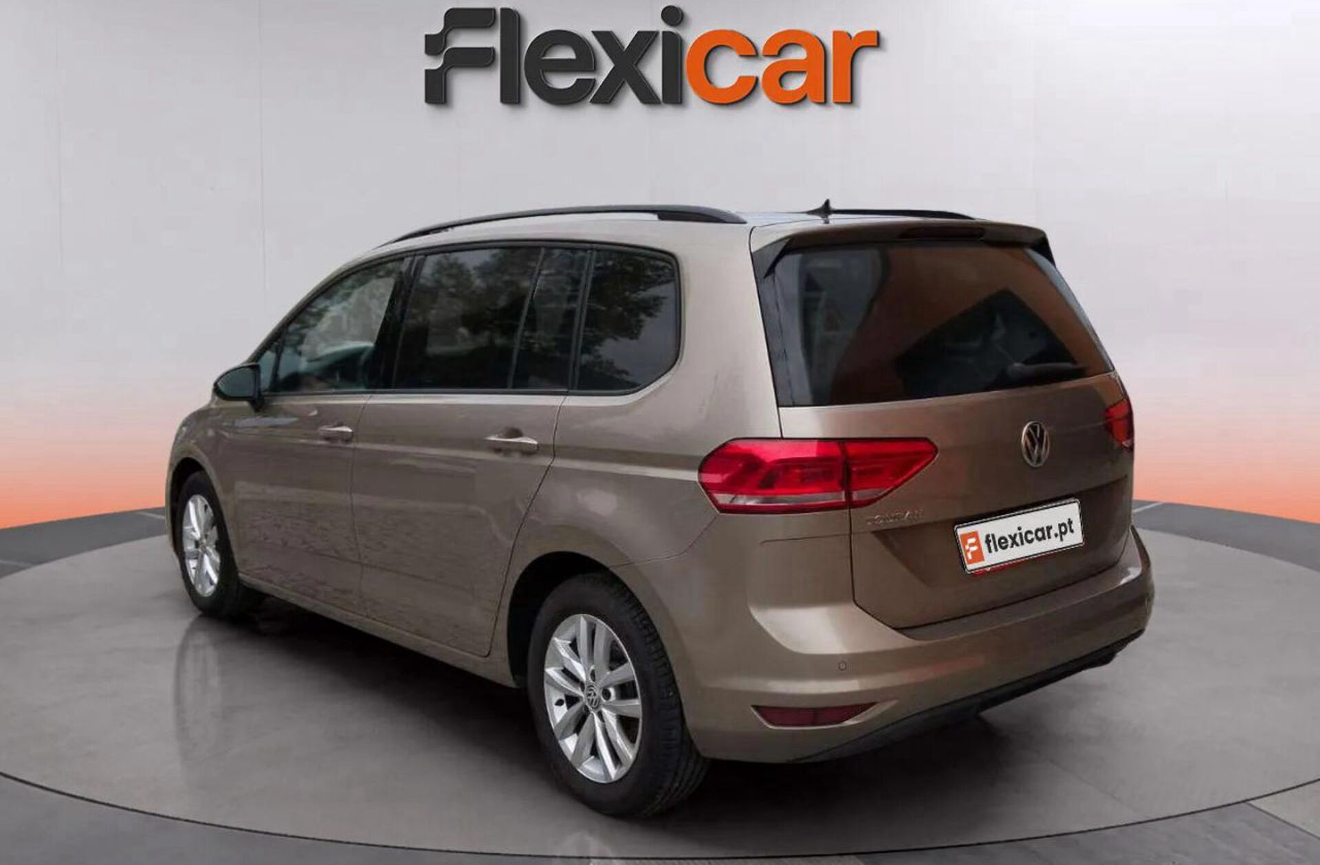 VOLKSWAGEN Touran 1.6 TDI Confortline DSG