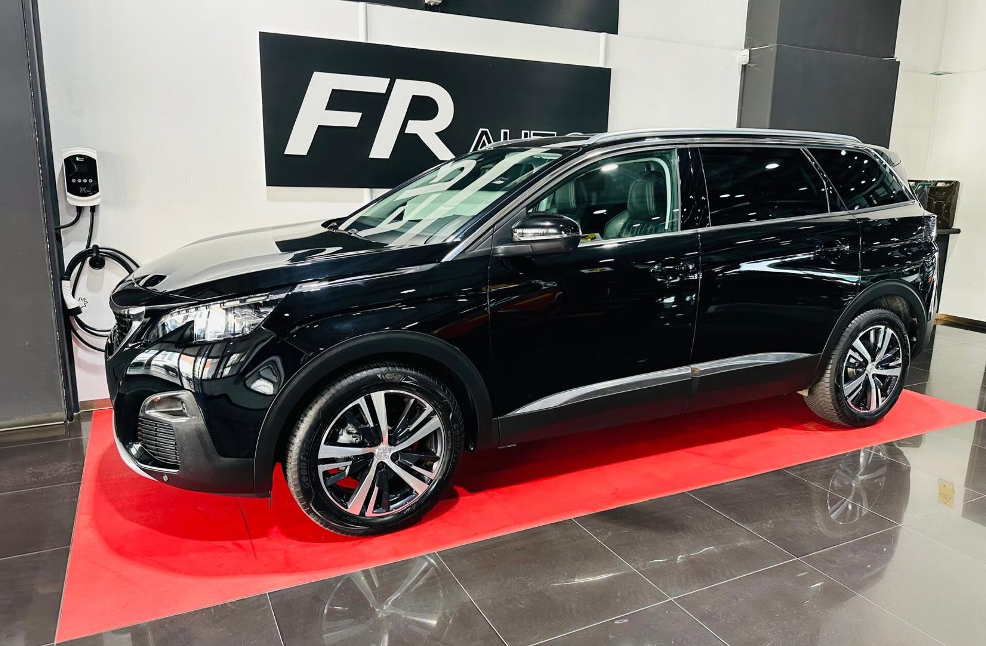 PEUGEOT 5008 1.5 BlueHDi Allure EAT8