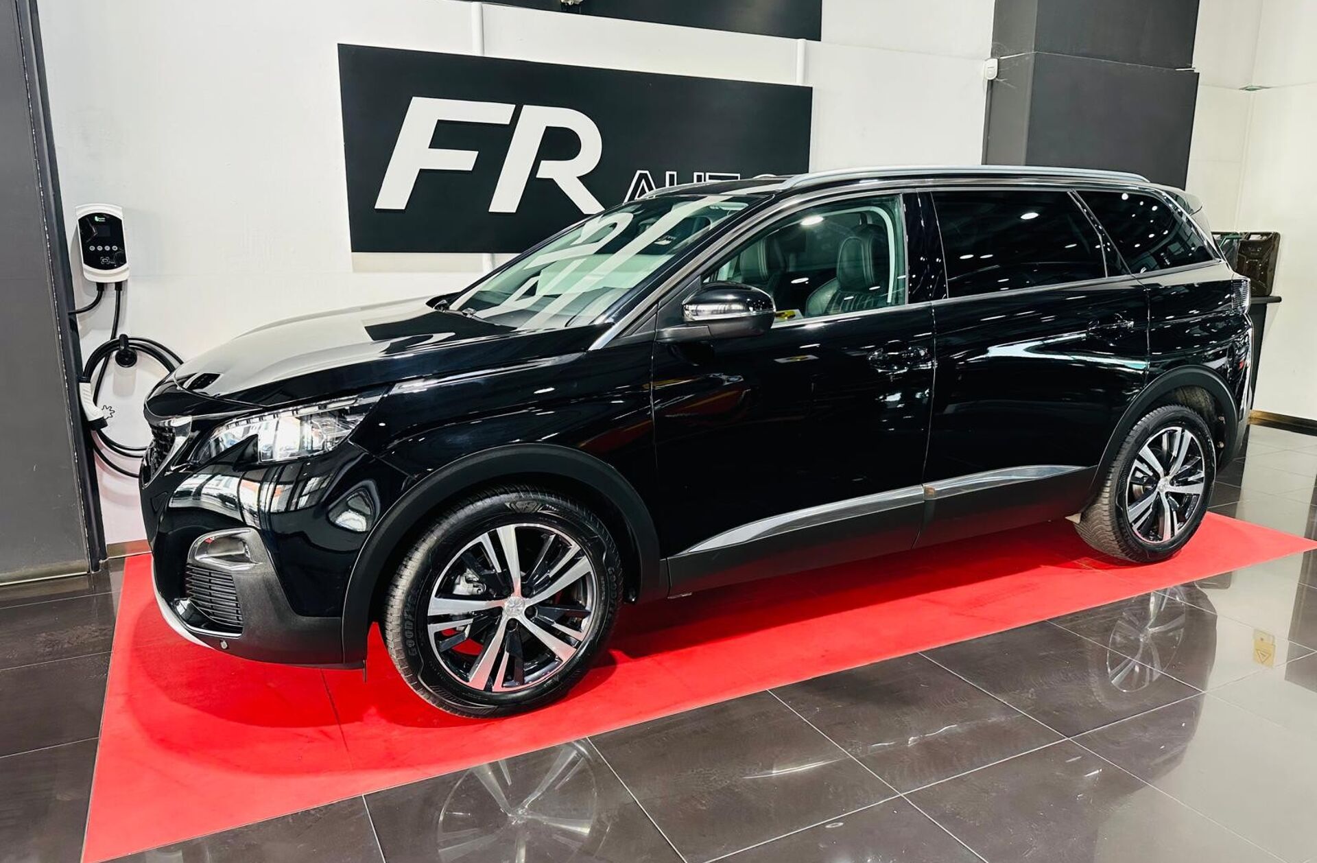 PEUGEOT 5008 1.5 BlueHDi Allure EAT8