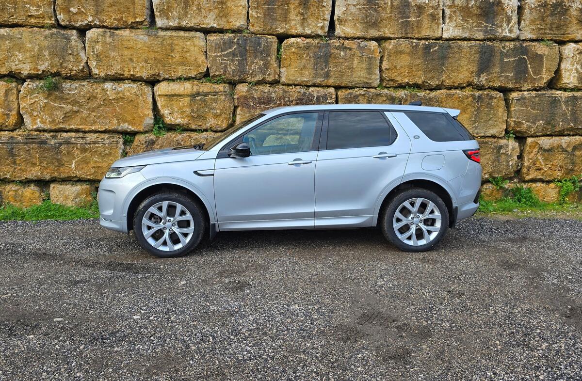 LAND ROVER Discovery S.1.5 I3 P300e AWD R-Dynamic S