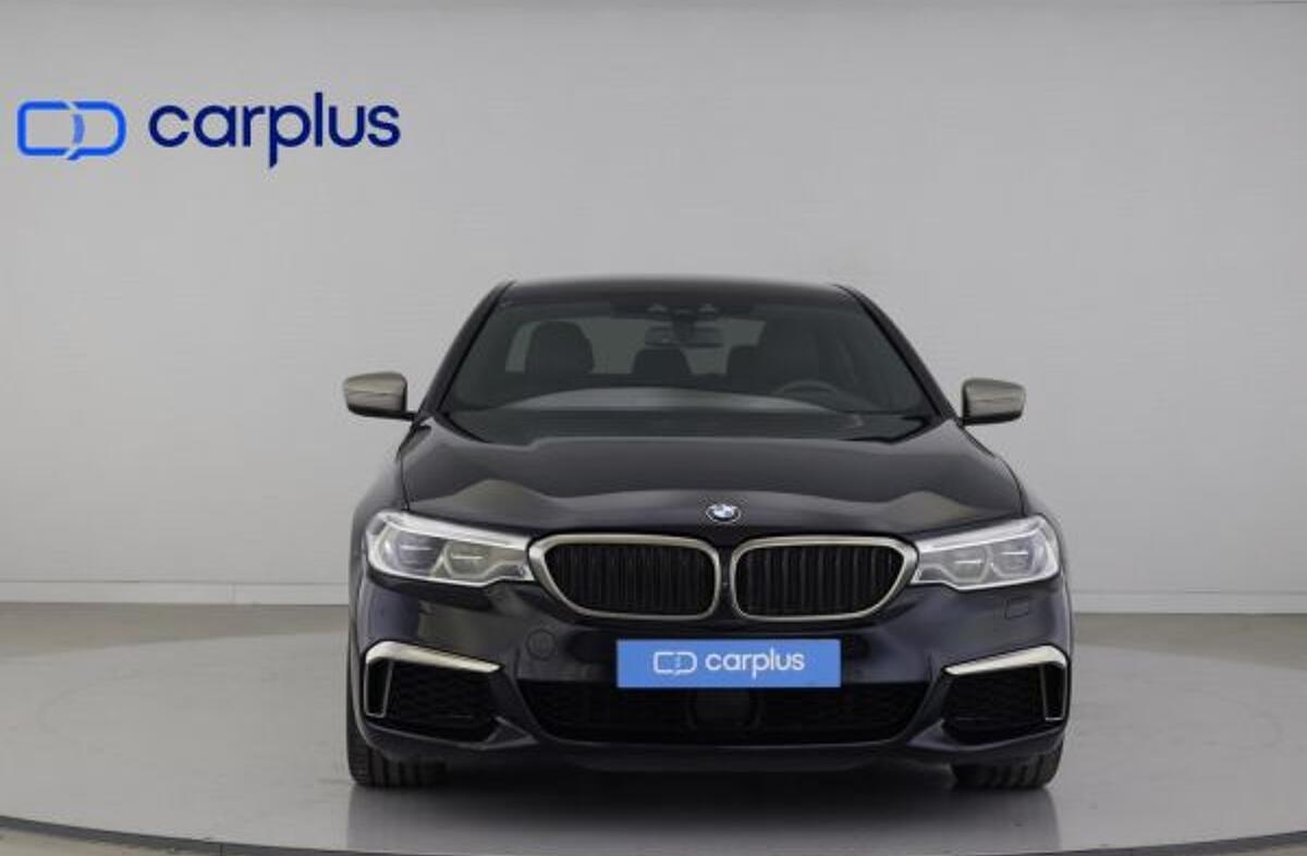 BMW Serie-5 M550 i xDrive Auto