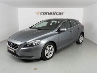 VOLVO V40 1.6 D2 Momentum Powershift