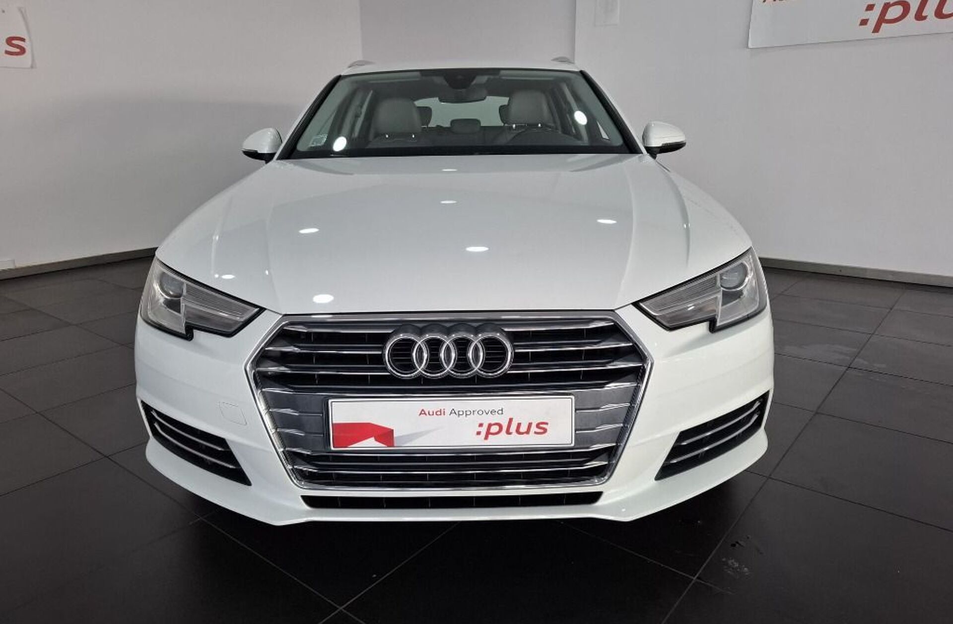 AUDI A4 2.0 TDI S-line S tronic