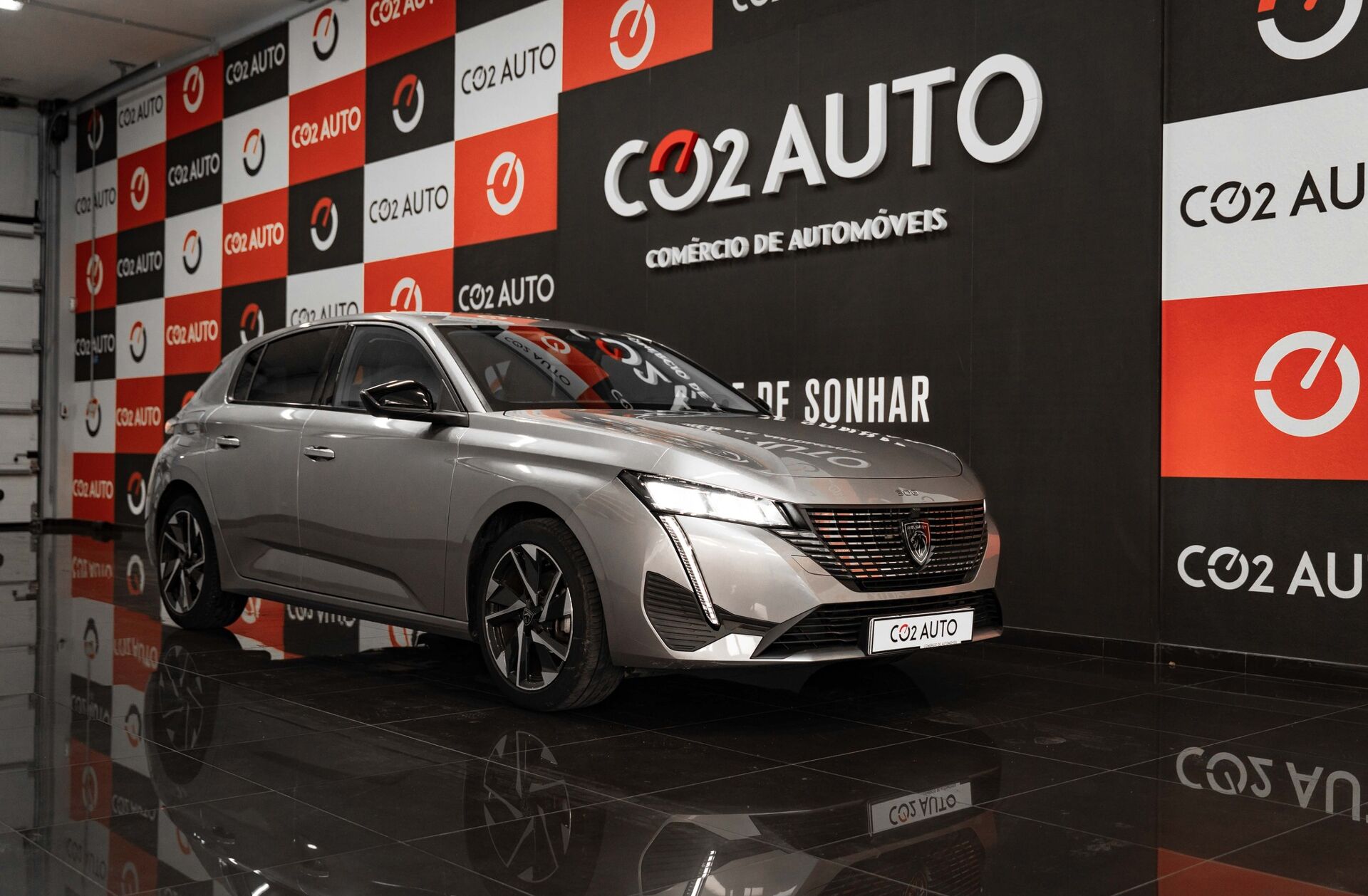 PEUGEOT 308 1.2 PureTech Allure EAT8