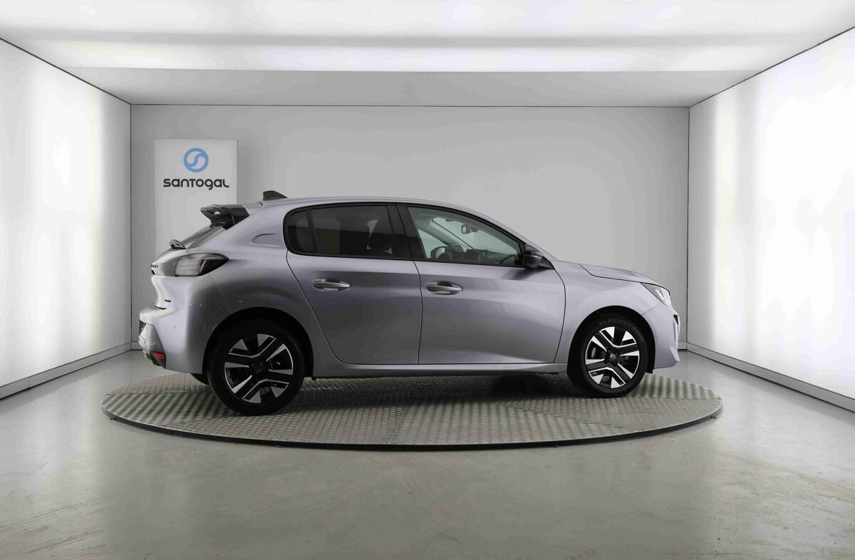 PEUGEOT 208 1.2 Hybrid Allure e-DCS6