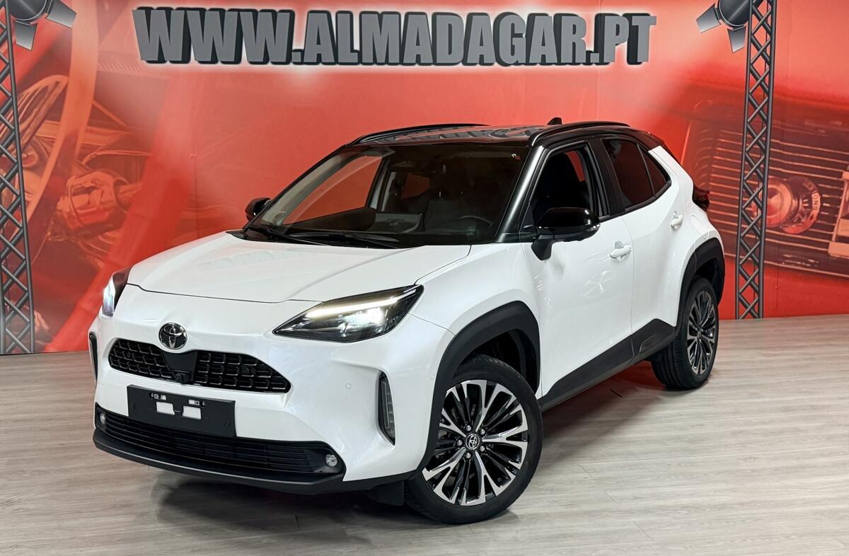 TOYOTA Yaris Cross 1.5 HDF Premiere Edition