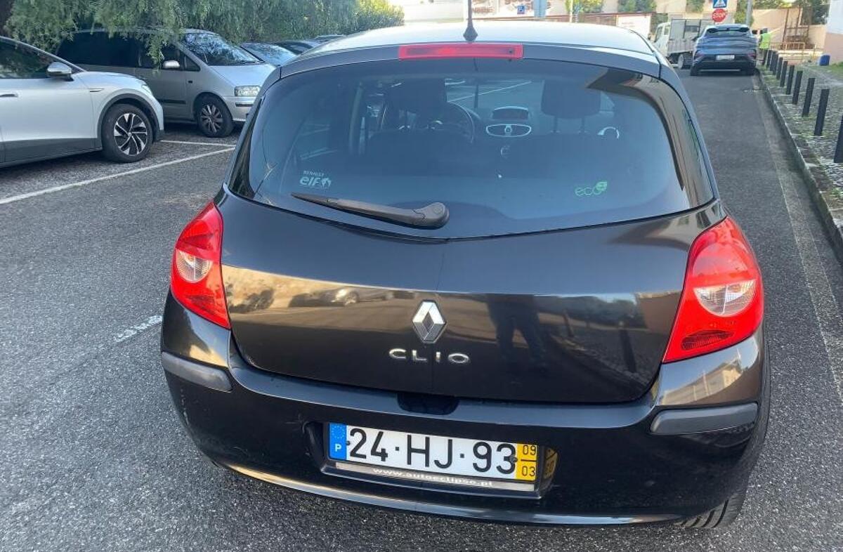 RENAULT Clio 1.5 dCi Sport