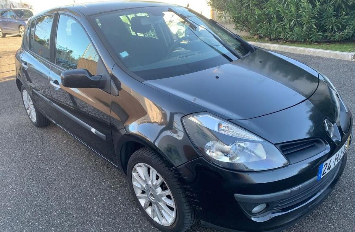 RENAULT Clio 1.5 dCi Sport