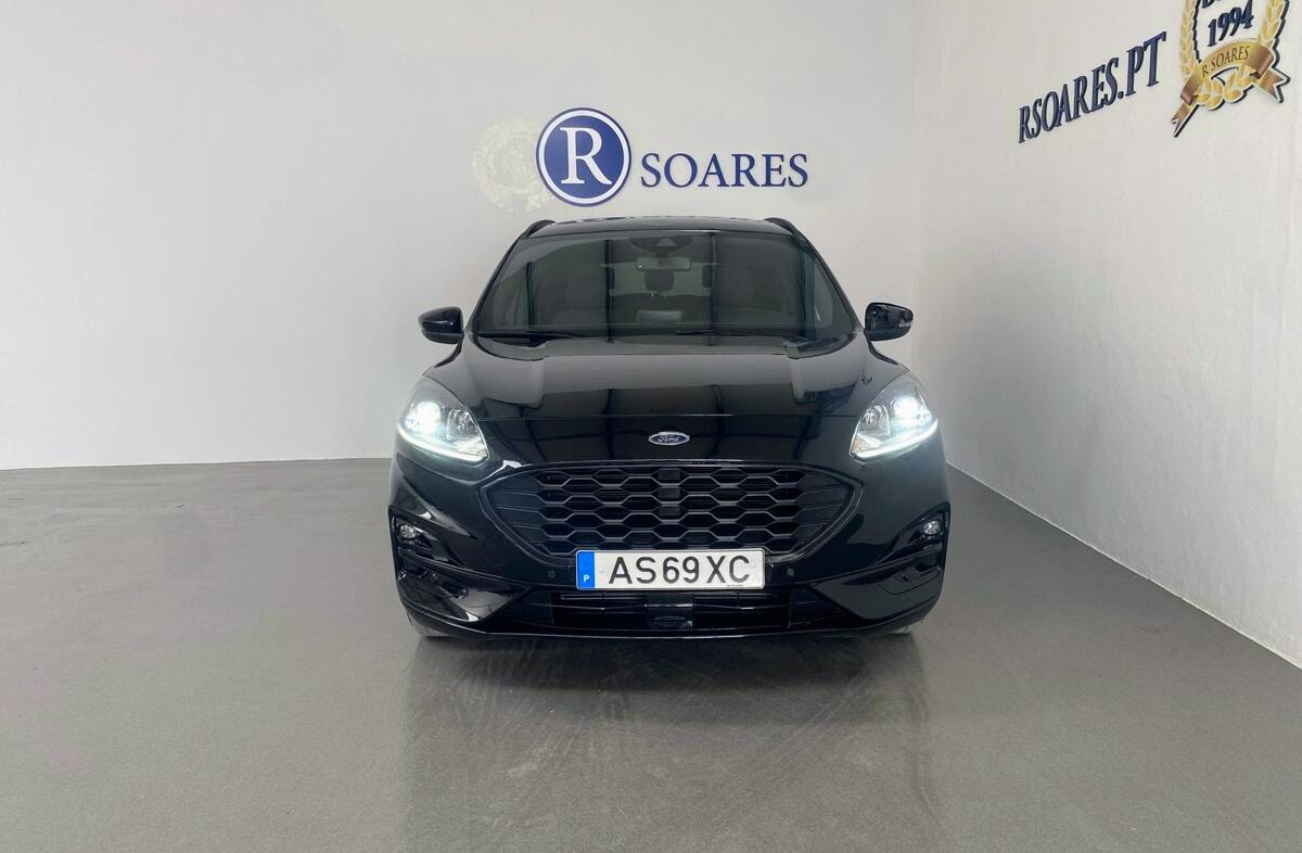 FORD Kuga 1.5 TDCi EcoBlue ST-Line X Aut.