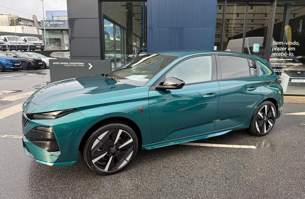 PEUGEOT 308 e- 54 kWh GT