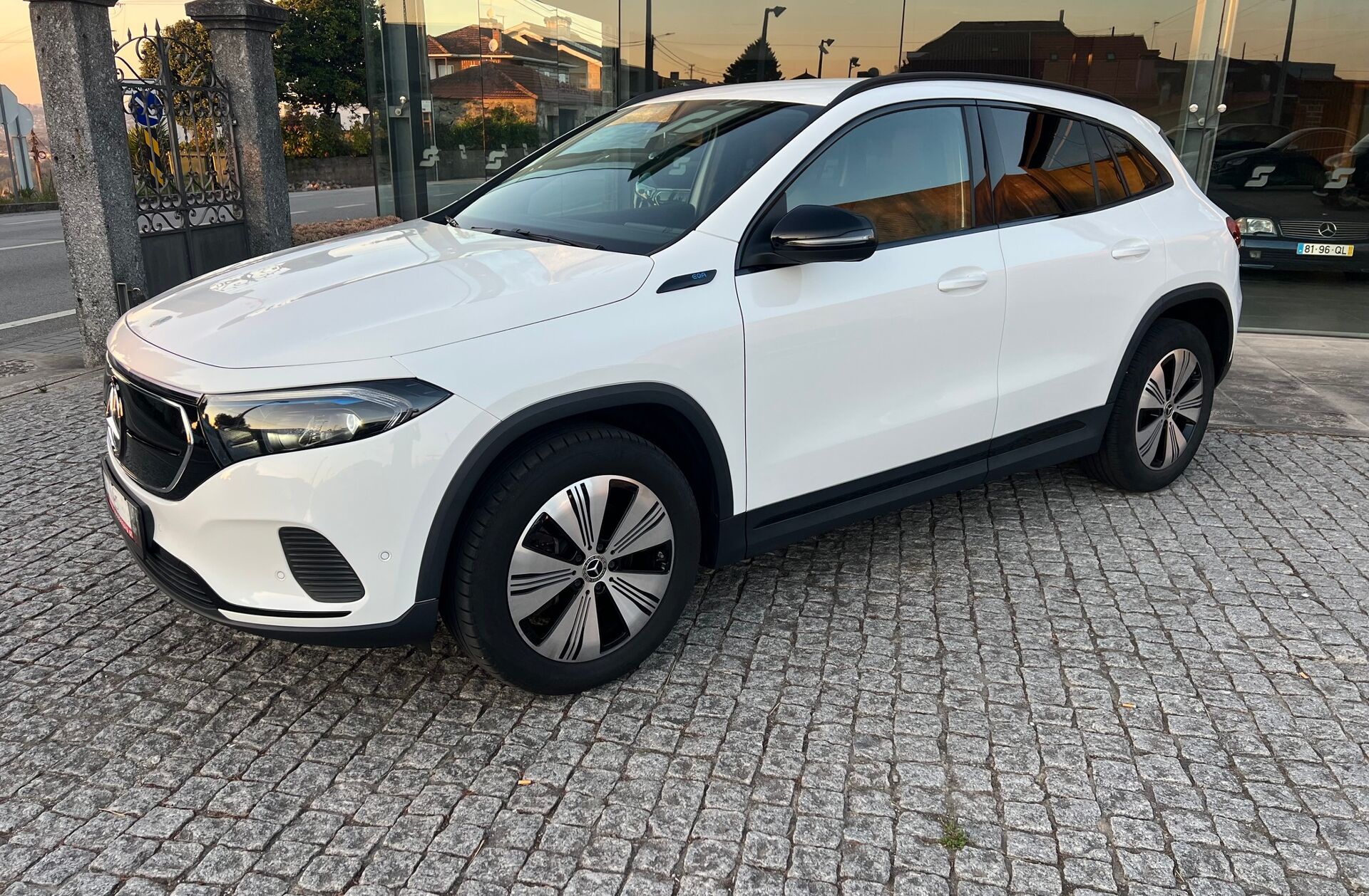 MERCEDES EQA 250 Progressive