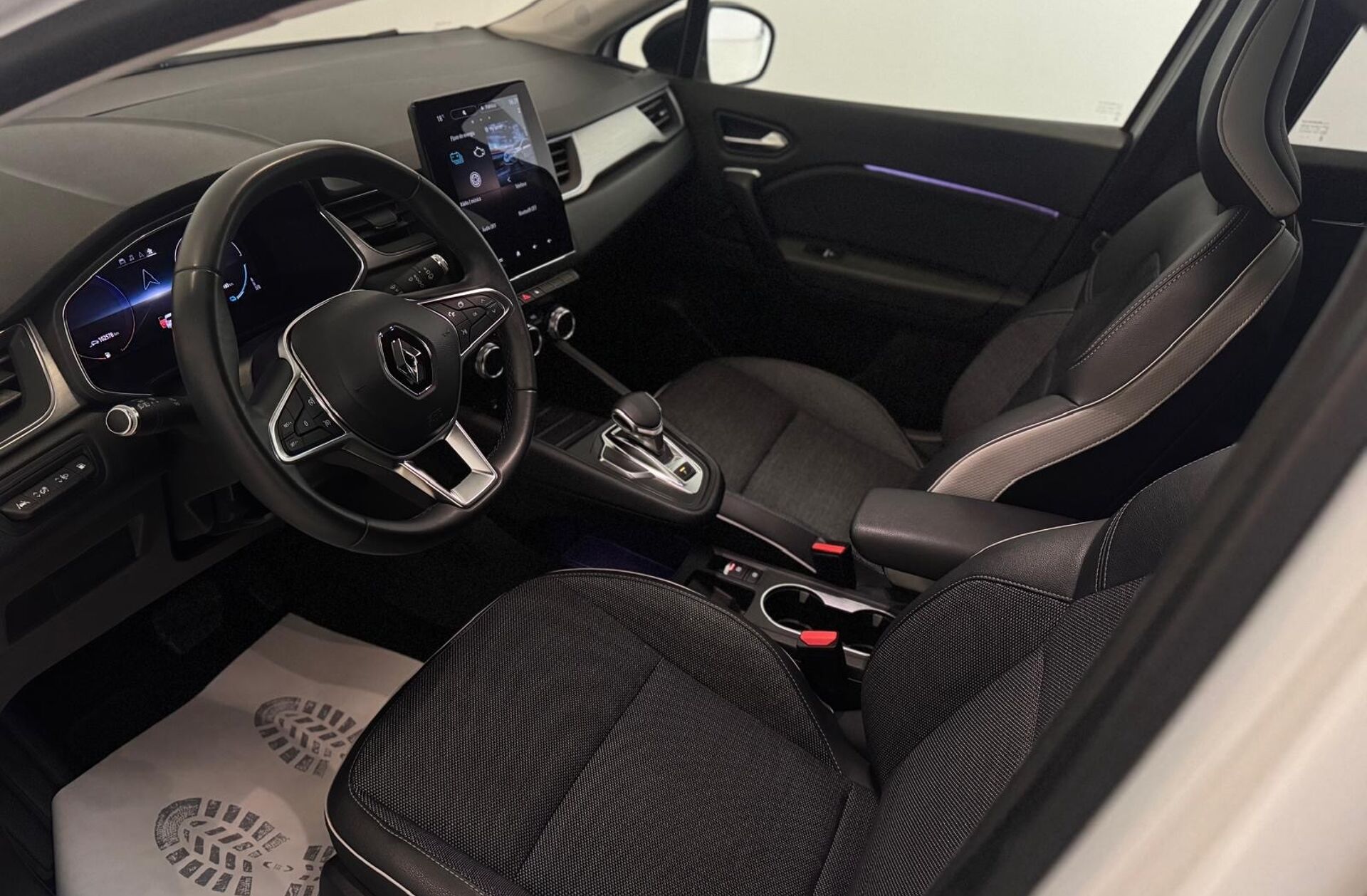 RENAULT Captur 1.3 TCe Exclusive EDC