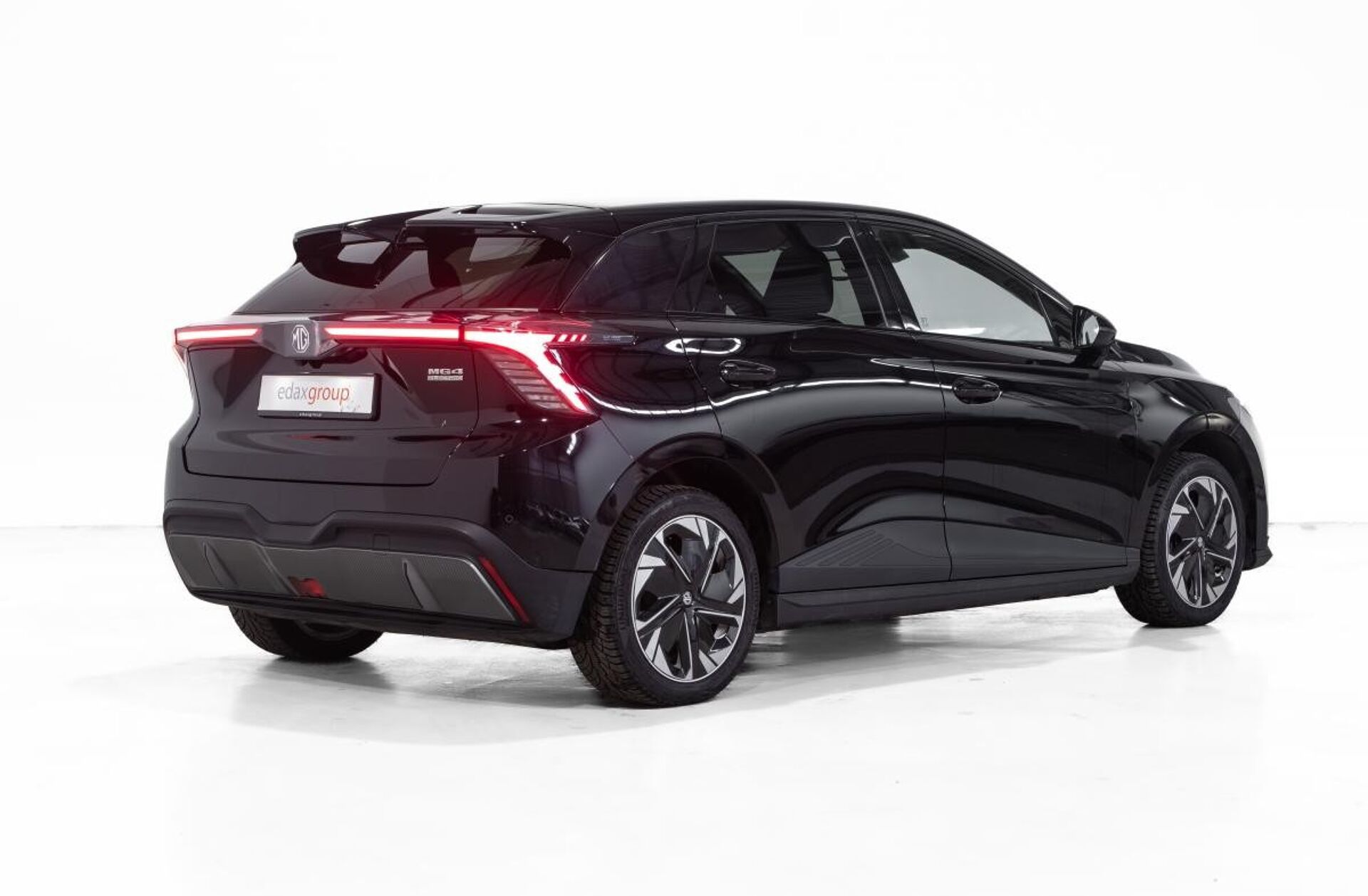 MG MG4 64 kWh Luxury