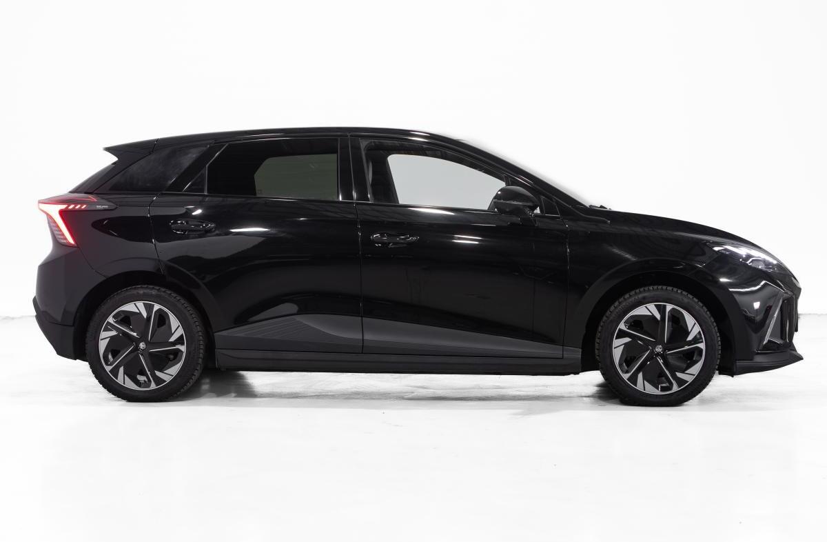 MG MG4 64 kWh Luxury