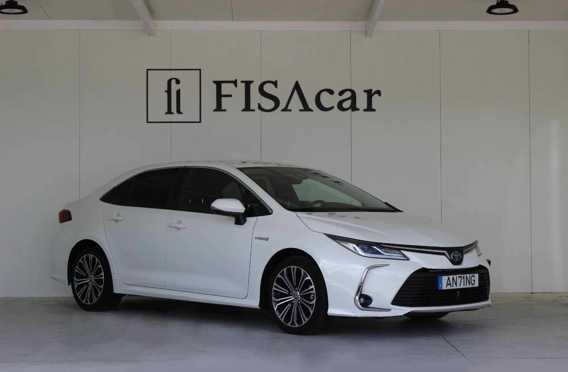 TOYOTA Corolla SD 1.8 HYBRID EXCLUSIVE
