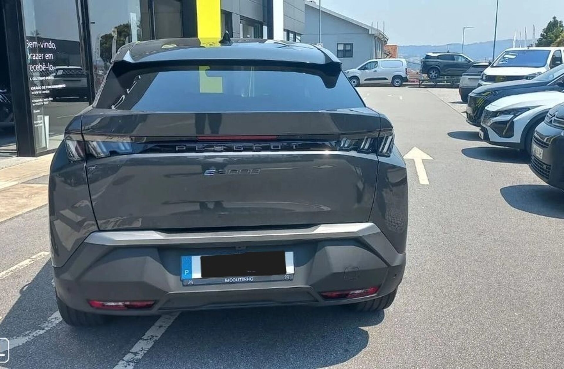 PEUGEOT 3008 e- 73 kWh Allure