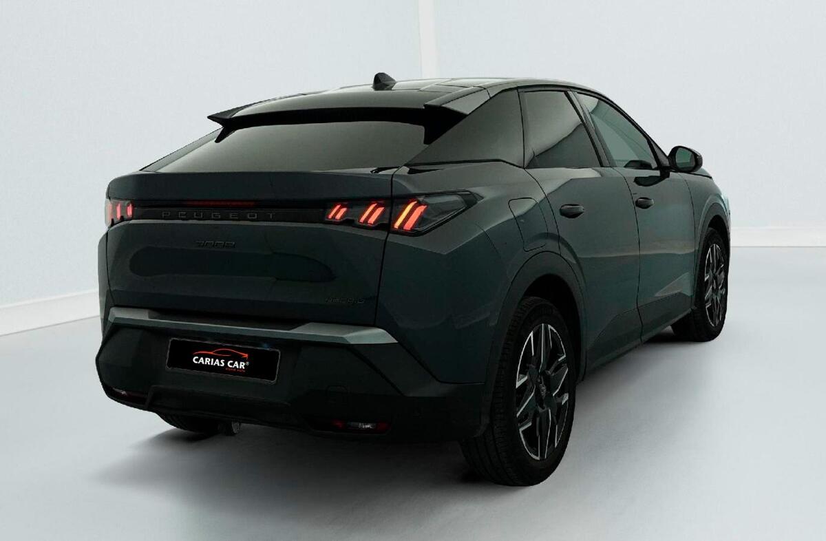 PEUGEOT 3008 1.2 Hybrid Allure e-DCS6