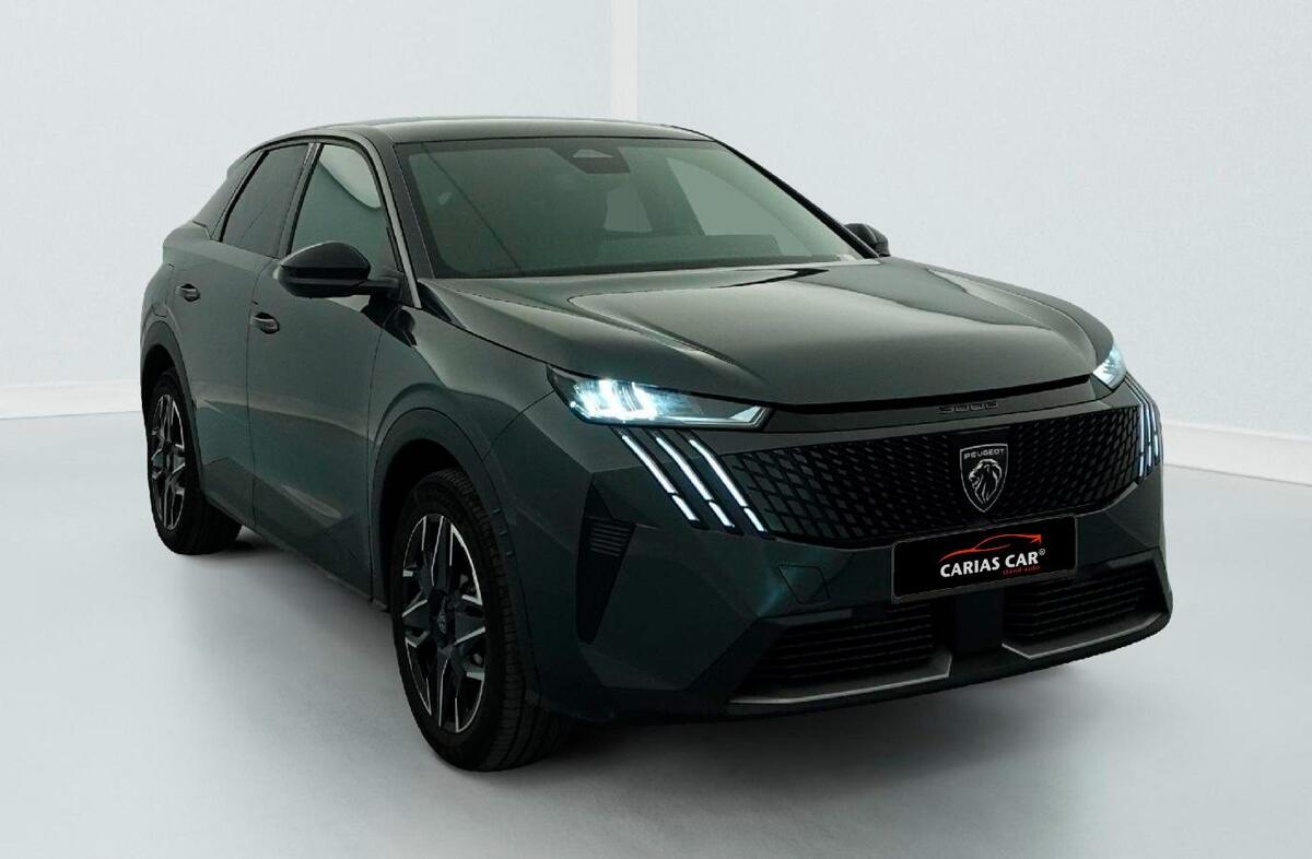 PEUGEOT 3008 1.2 Hybrid Allure e-DCS6