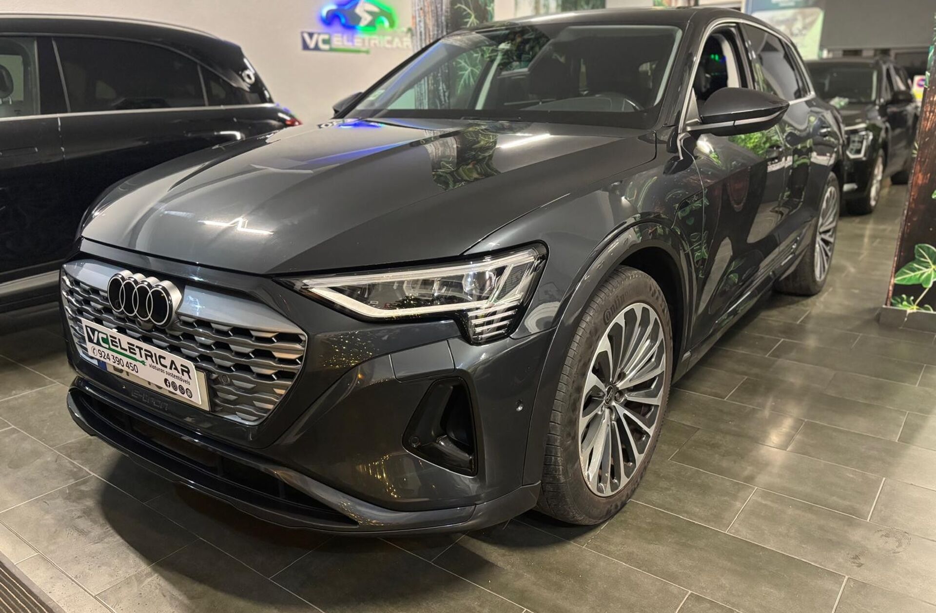 AUDI Q8 55 quattro Advanced