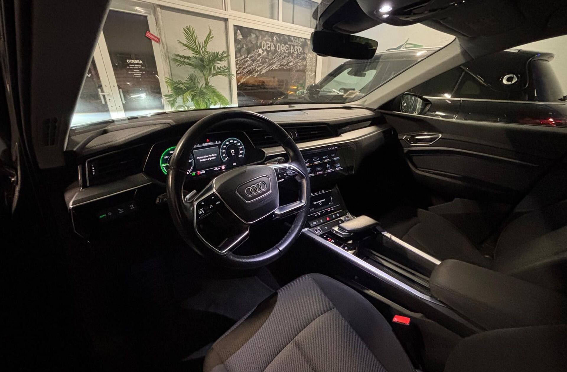 AUDI Q8 55 quattro Advanced