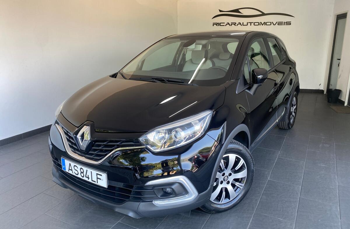 RENAULT Captur 0.9 TCe Exclusive