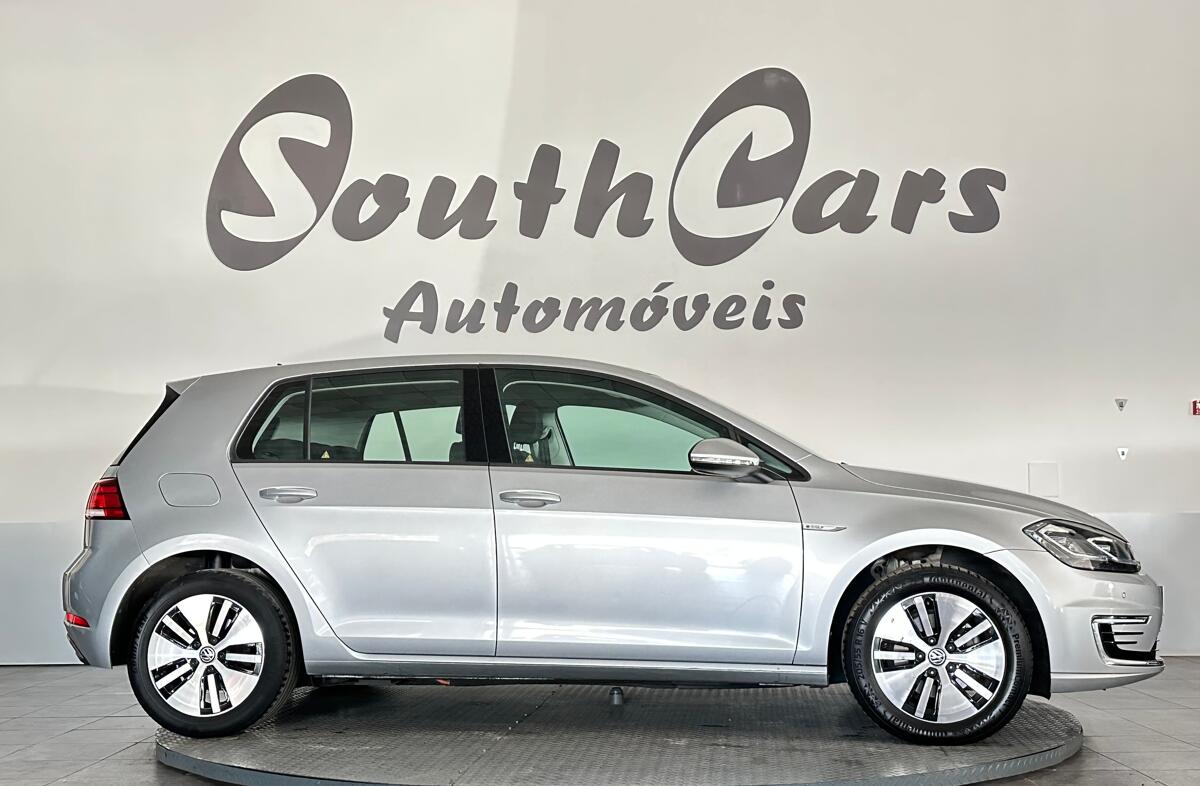 VOLKSWAGEN Golf e- AC/DC