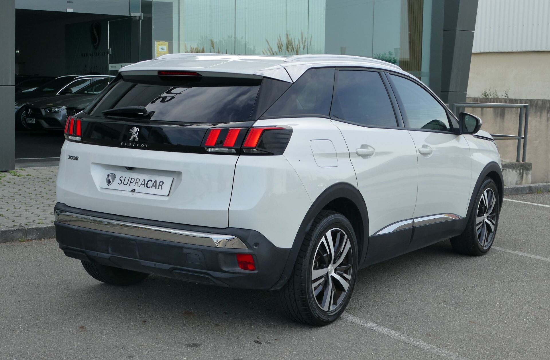 PEUGEOT 3008 1.6 BlueHDi Allure