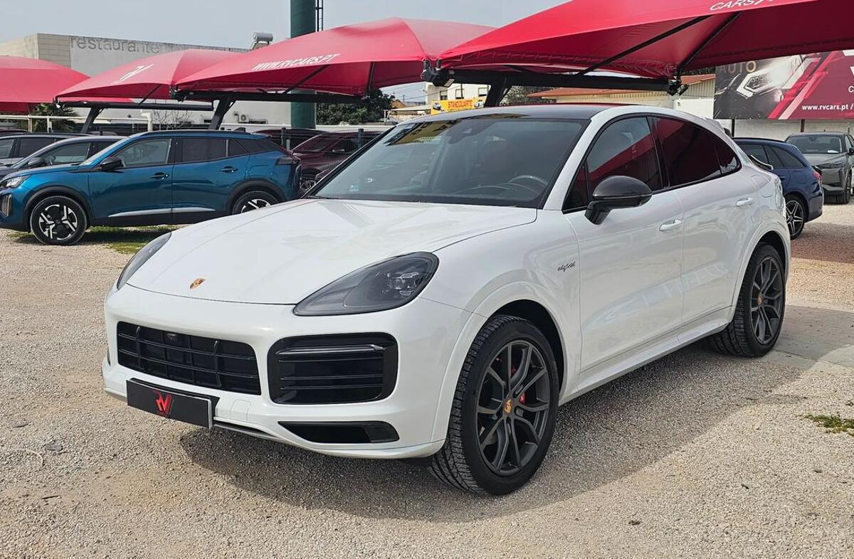 PORSCHE Cayenne Turbo S E-Hybrid