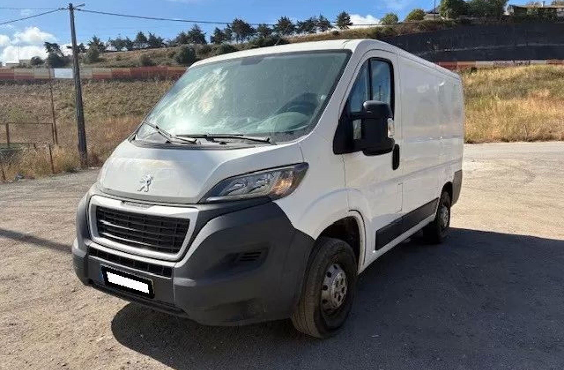 PEUGEOT Boxer 2.2 BlueHDi 330 L1H1 Pro